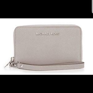 Michael Kors Jet Set Travel Large Flat Phone Case